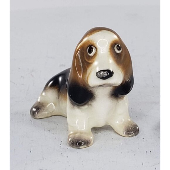 Hagen Renaker Mini Bassett Hound Papa Miniature Figurine - Picture 1 of 8